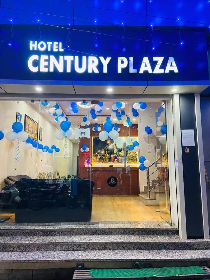 The Century Plaza Hotel Varanasi Exterior photo