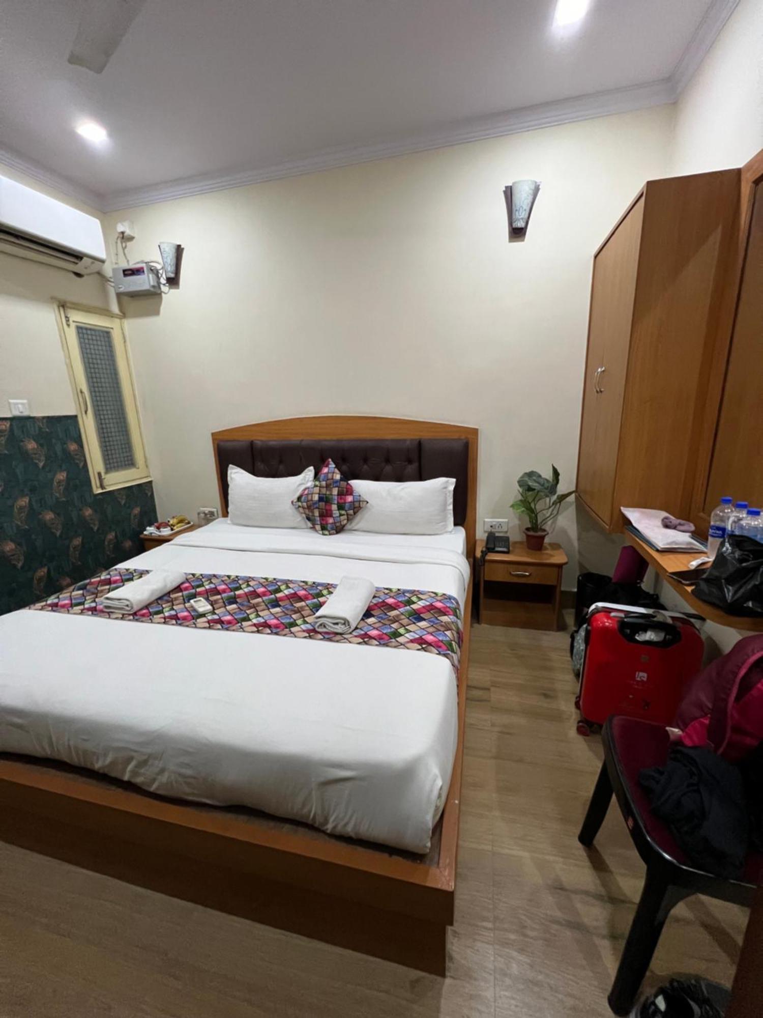 The Century Plaza Hotel Varanasi Exterior photo